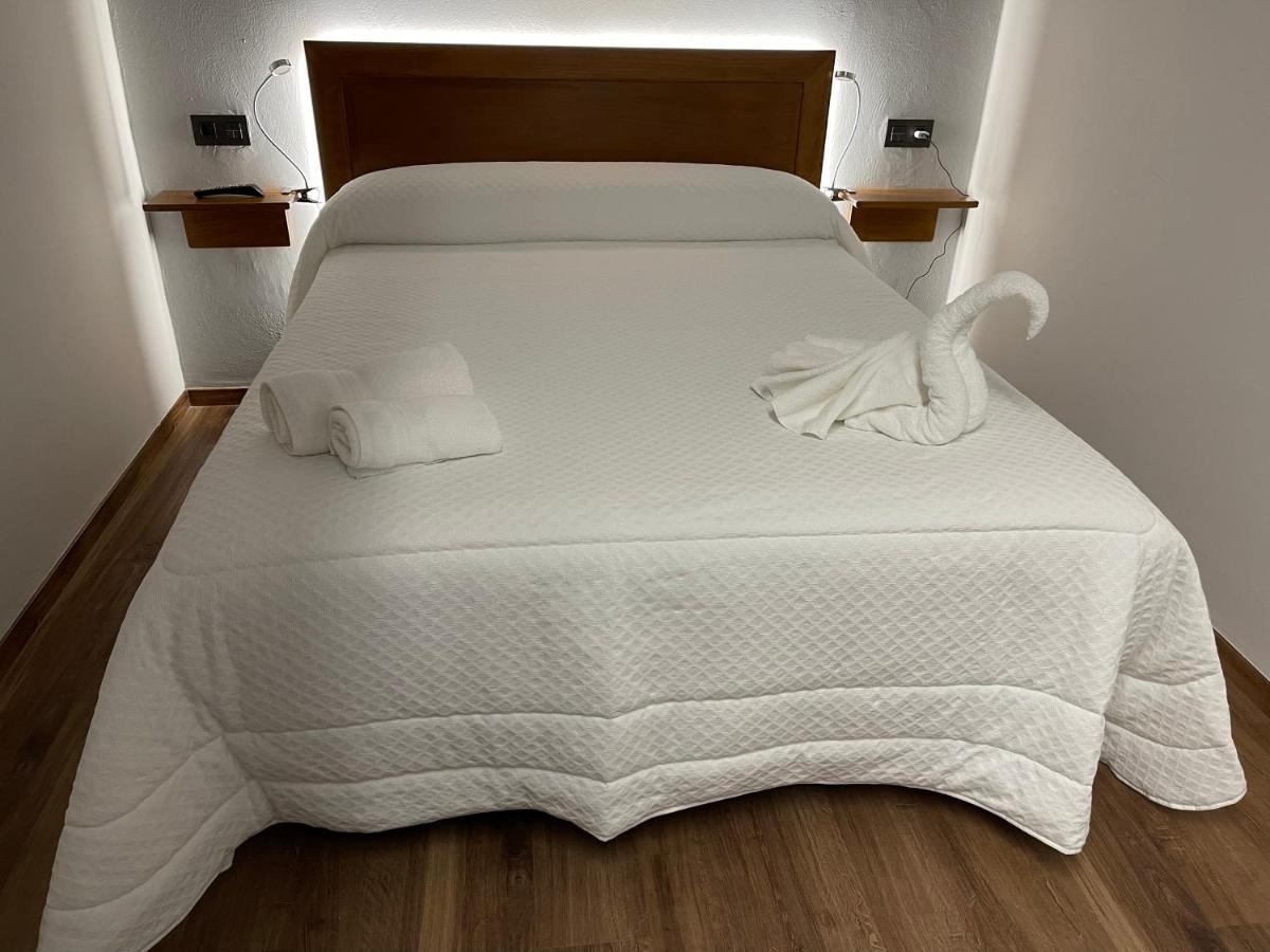 La Era De Lario Habitacion Con Jacuzzi Bagian luar foto